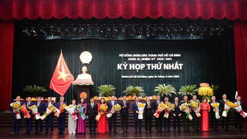 Ra mắt lãnh đạo HĐND, UBND TP.HCM nhiệm kỳ 2026-2031