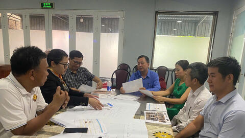 Đại diện Hiệp hội Doanh nghiệp nhỏ và vừa TP.HCM thăm Câu lạc bộ Hưu trí TP.HCM và đôn đốc công tác hoàn hiện văn phòng Hiệp hội