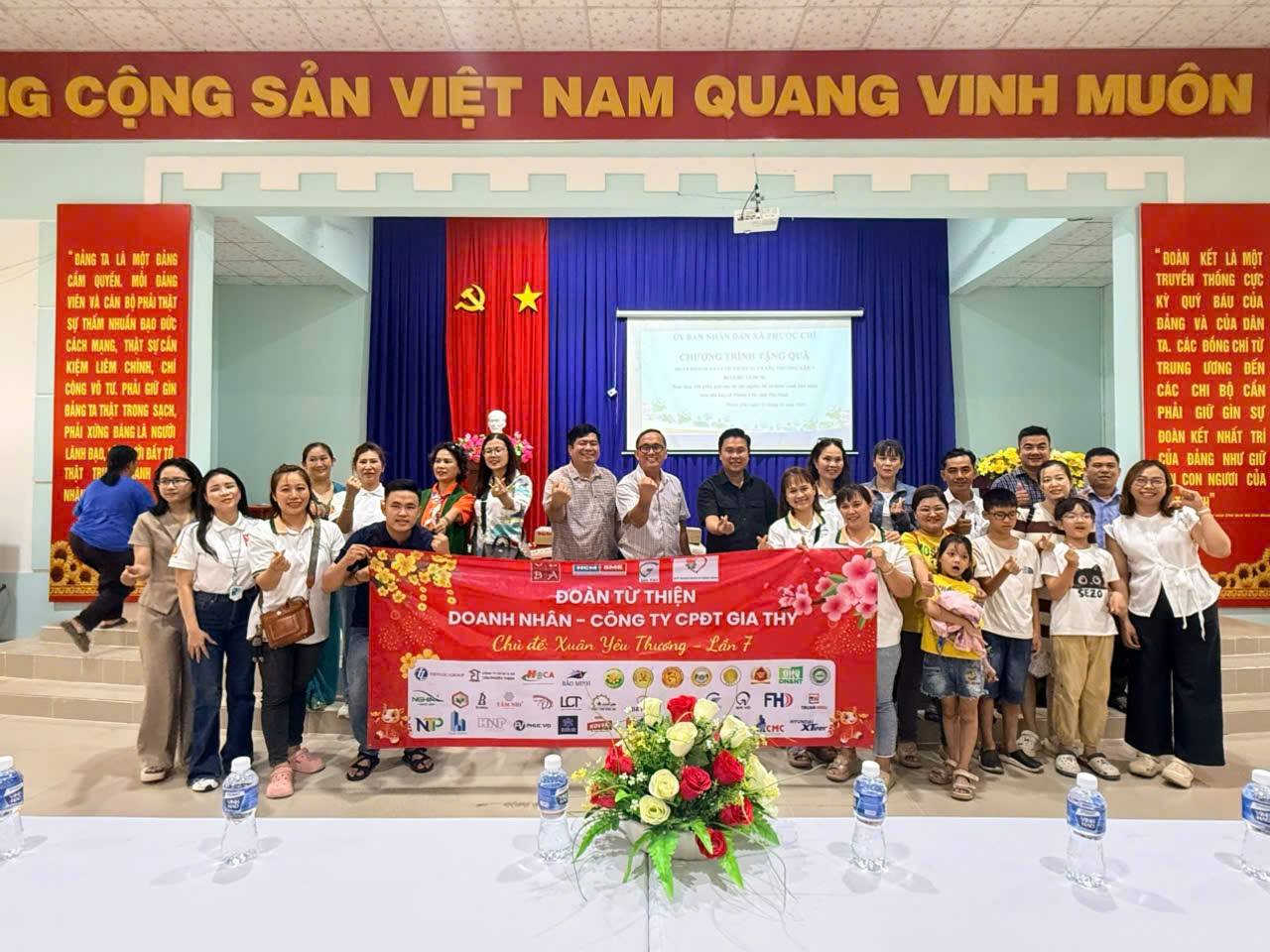 C&oacute; thể l&agrave; h&igrave;nh ảnh về văn bản cho biết 'G CỘNG SẢN VIỆT NAM QUANG VINH MU&Ocirc;N "BẢNG miT B&Agrave;NG C&Acirc;M QUYỀN BẮNG VI&Ecirc;N PHAI I C&Acirc;N KI&Ecirc;N CH&Igrave;NH SACI, Du THẮT CeetiverisGqu "ĐO&Agrave;N KẾT MỘT TRUYỀN TH&Ocirc;NG CỰC BAU CỦA B&Aacute;NG CAC TRUNG CHI PH&Aacute;I ĐO&Agrave;N NHẤT *크라 NGƯỜI ĐO&Agrave;N TỪ THIỆN DOANH NH&Acirc;N CONG CPĐT GIA THY Chư Xu&acirc;n Y&ecirc;u Thưsng ክ JICA NP VE20 GNP mee മனத் FHD 四 SCHC XL'
